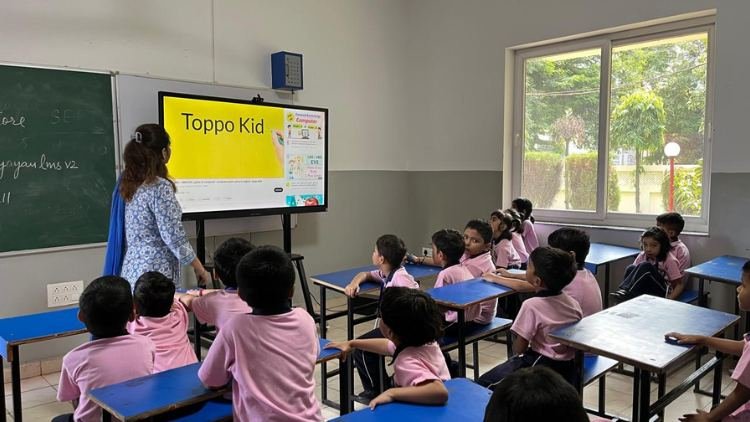 Smart class digital board session in progress